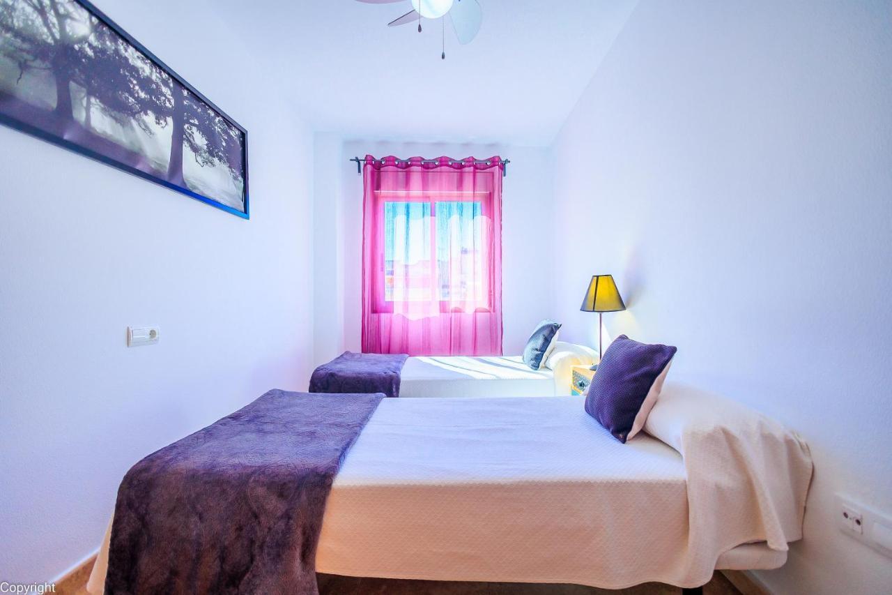 Apartamentos Madrid Торрев'єха Екстер'єр фото