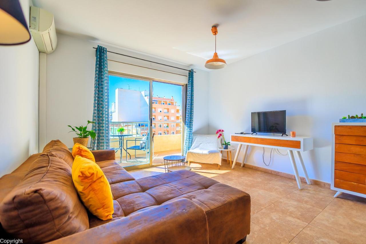 Apartamentos Madrid Торрев'єха Екстер'єр фото