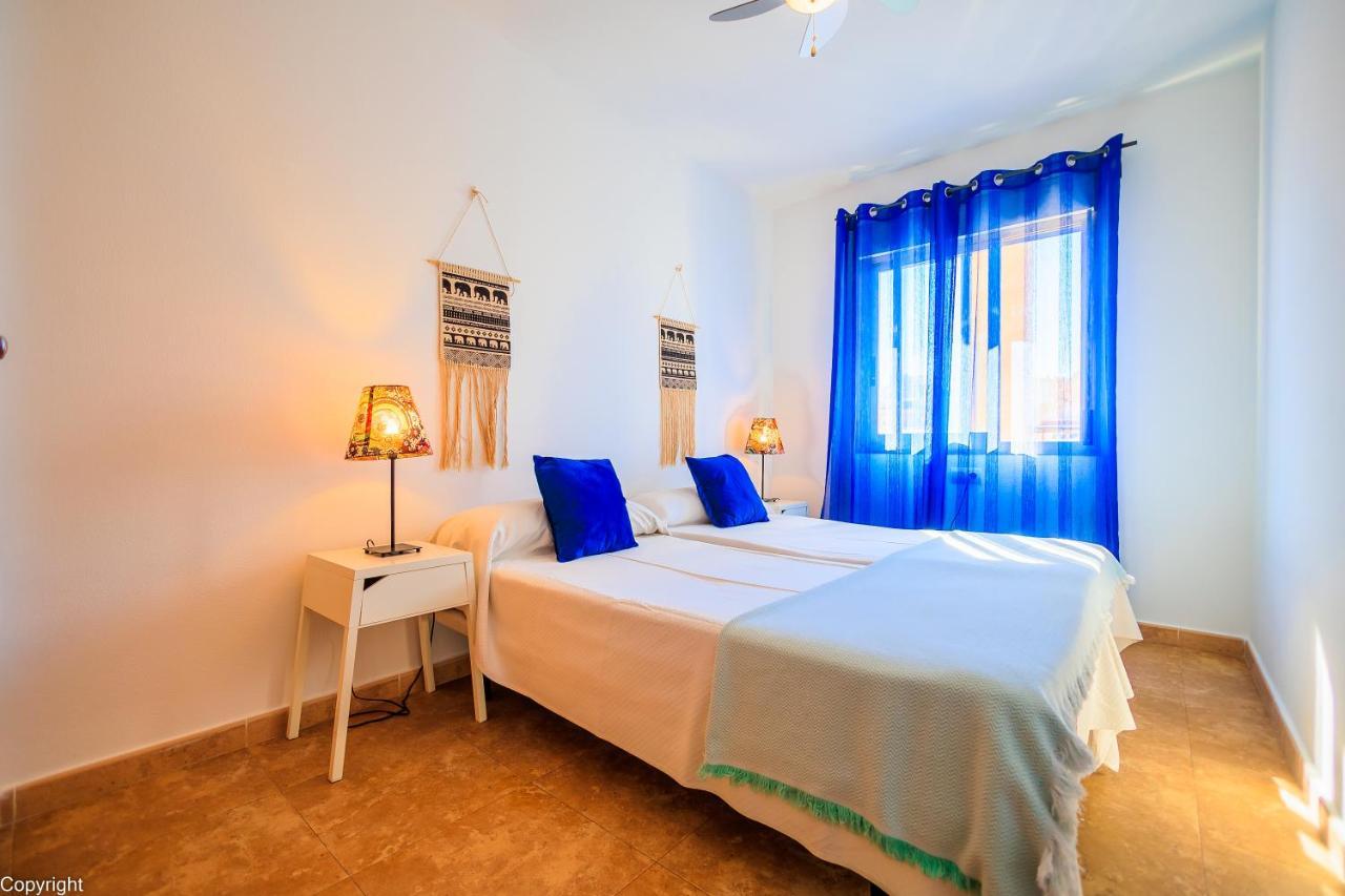 Apartamentos Madrid Торрев'єха Екстер'єр фото