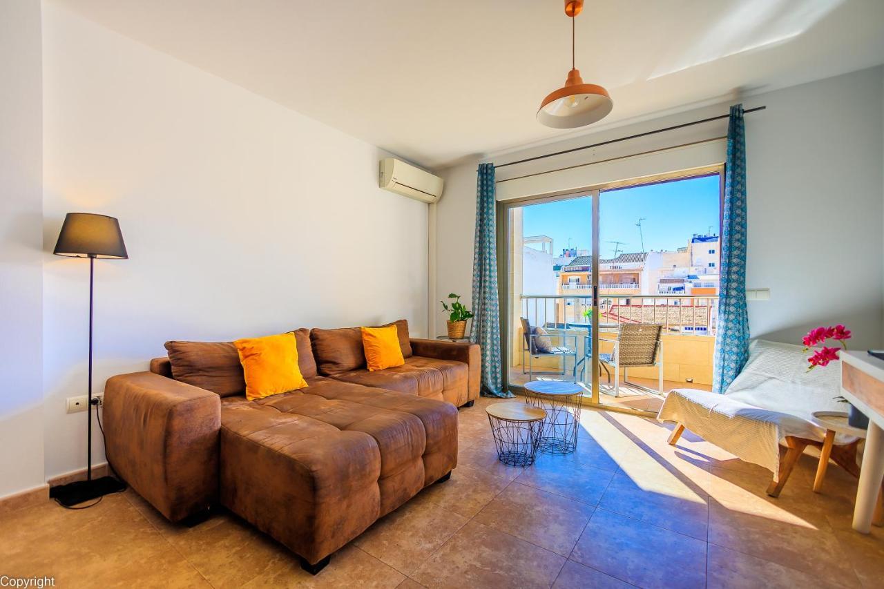 Apartamentos Madrid Торрев'єха Екстер'єр фото