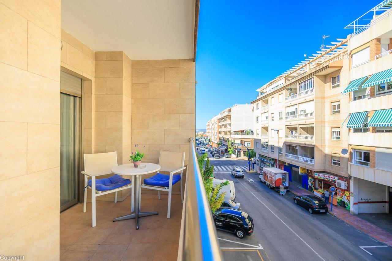 Apartamentos Madrid Торрев'єха Екстер'єр фото