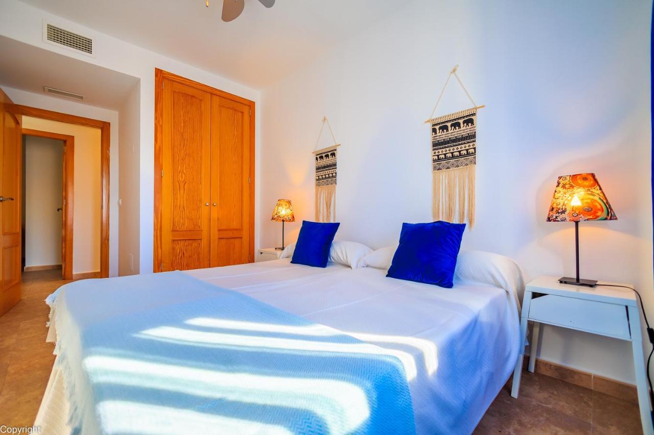 Apartamentos Madrid Торрев'єха Екстер'єр фото