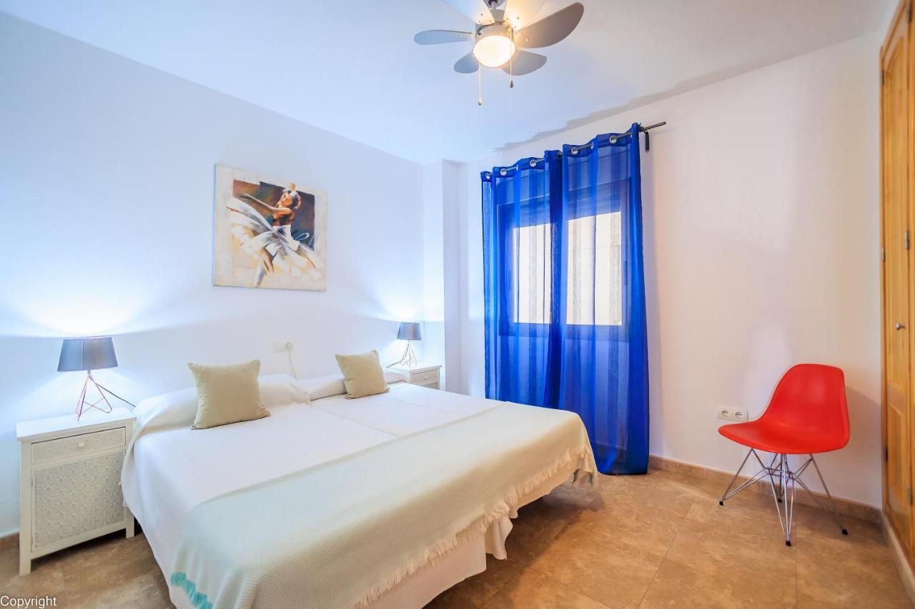 Apartamentos Madrid Торрев'єха Екстер'єр фото