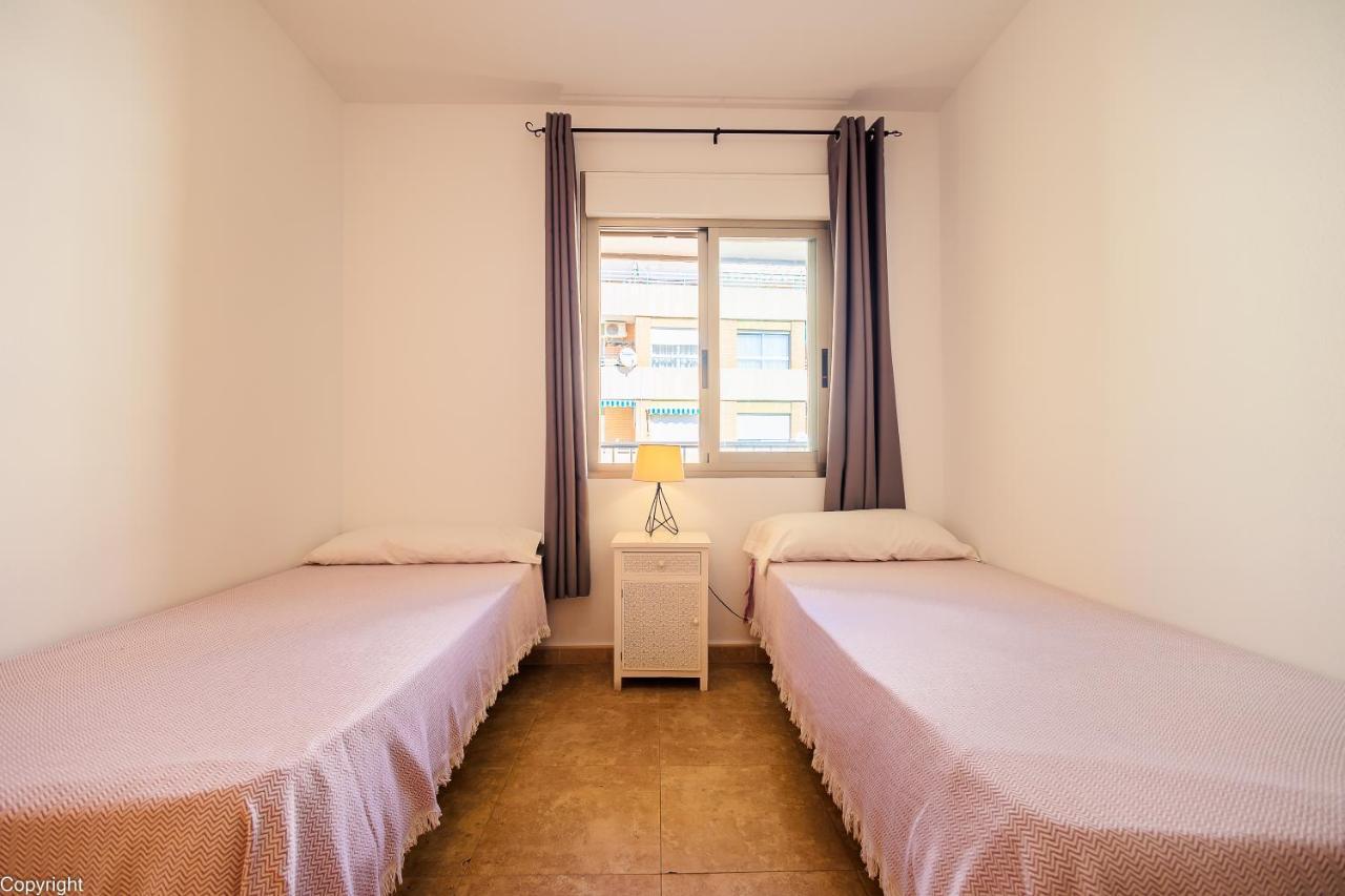 Apartamentos Madrid Торрев'єха Екстер'єр фото