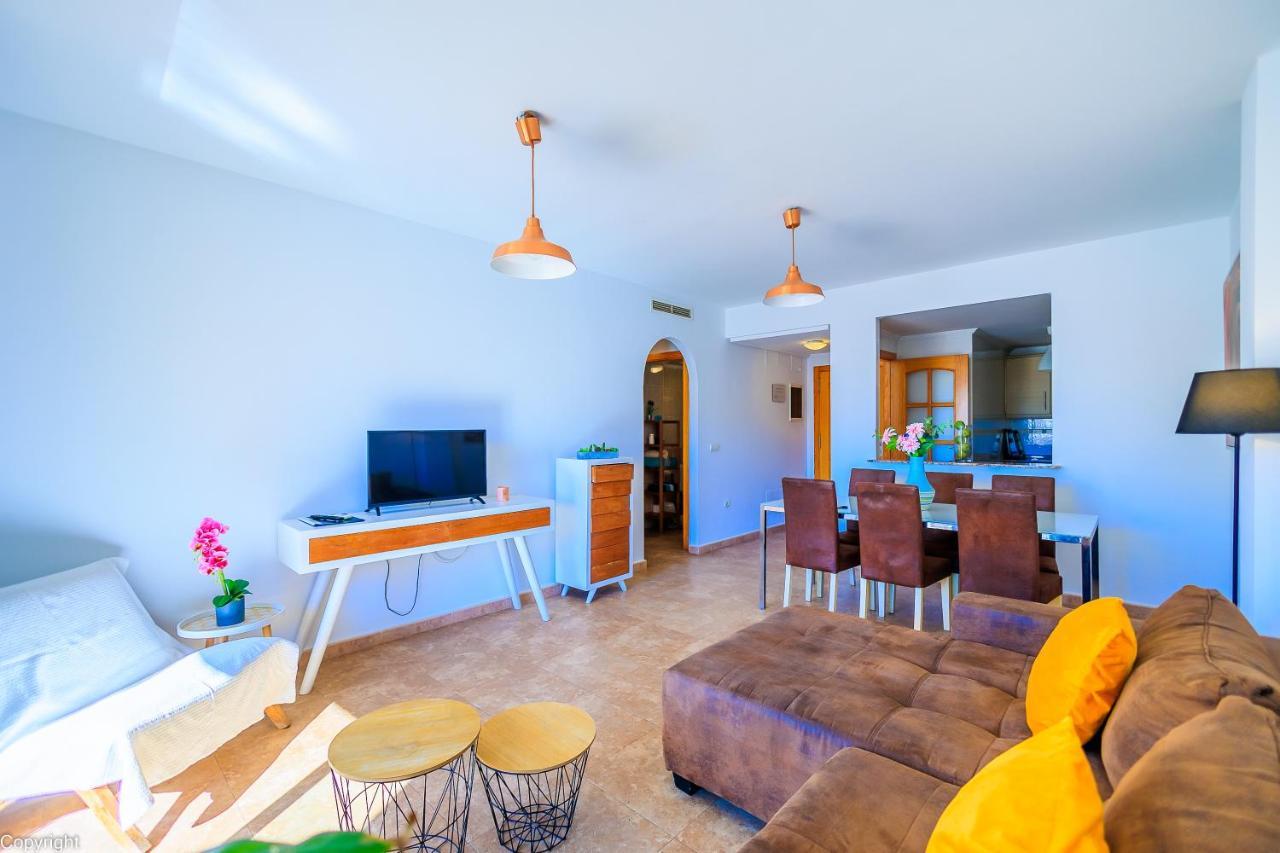 Apartamentos Madrid Торрев'єха Екстер'єр фото