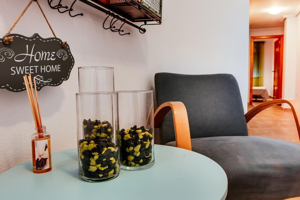 Apartamentos Madrid Торрев'єха Екстер'єр фото