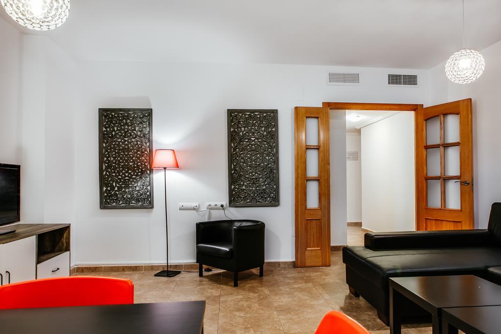 Apartamentos Madrid Торрев'єха Екстер'єр фото