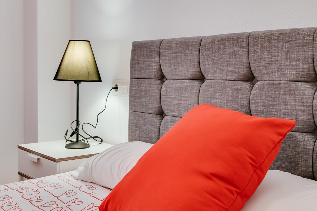 Apartamentos Madrid Торрев'єха Екстер'єр фото