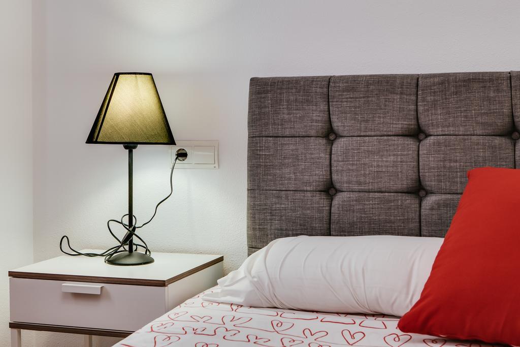 Apartamentos Madrid Торрев'єха Екстер'єр фото