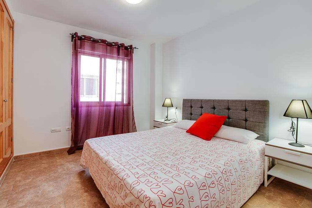 Apartamentos Madrid Торрев'єха Екстер'єр фото